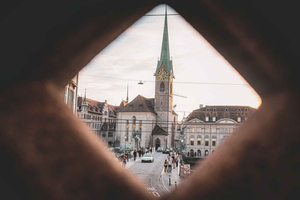 Zurich : Professional Photoshoot in Old Town or by the Lake