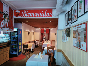 Lola's Restaurant