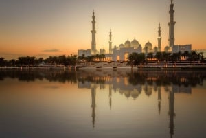 Abu Dhabi: 2-daagse stadsrondleiding en duinbaansafari in de woestijn