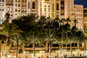 Abu Dhabi & Dubai: City Highlights Tour