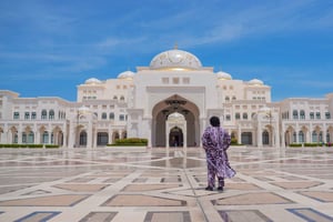 Abu Dhabi: Private Photoshoot at Qasr Al Watan
