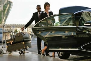 From Abu Dhabi Int. Airport: 1-Way Private Transfer to Dubai