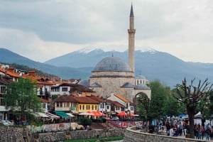 Von Tirana/Durres/Golem: Prizren & Prishtina Ganztagestour