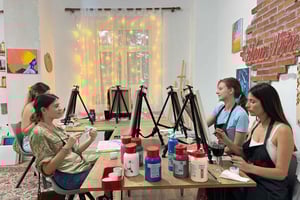 ティラナでアートとワイン - 私たちと一緒に記念品を作りましょう