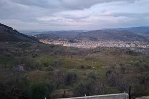 Berat: Matlagingskurs fra jord til bord med lokal familie