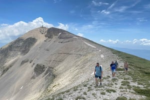 Berat: Tocht met gids naar de berg Tomorr en de Bogove waterval