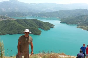 Tour privado de un día al Lago Bovilla desde Tirana