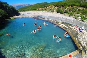 Eksploracja kanionu i wędrówki po rzece w kanionie Langarica