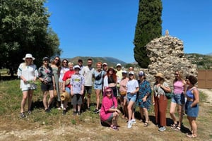 Excursão diária para: Blue Eye, Mosteiro, Gjirokaster e Castelo de Lekursi