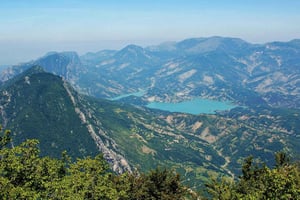 Dajti-bjerget: Svævebane og BunkArt 1