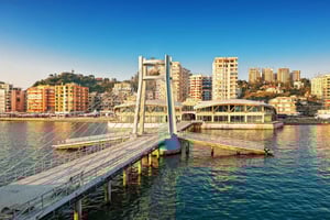 ドゥラス：市内ツアー＆カラヴァスタラグーン日帰りツアー