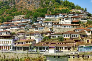 De Durres/Golem: Castelo de Berat e Bazar Antigo