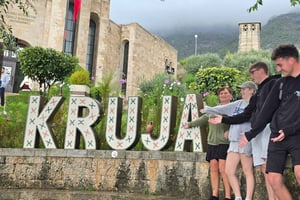 Desde Durres/Golem: Kruja y la montaña sagrada de 1100 m y el antiguo bazar