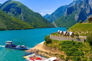 Fra Shkodra: En dagstur på Koman-søen