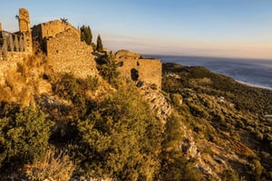 Fra Tirana/Durres: Riviera, Ksamil, Saranda & Blue Eye Tour