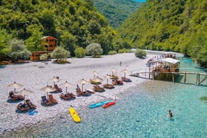 Da Tirana/Durres: Tour al fiume Shala - Thailandia d'Europa