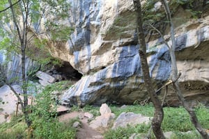 Från Tirana: Vandring till Pellumbas grotta och Erzeni Canyon