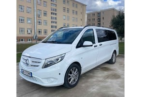 Tirana: Transfer fra dit overnatningssted til int. Lufthavn