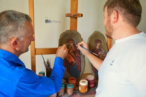 Gjirokastra: Aula de Iconografia Bizantina e Escultura em Madeira
