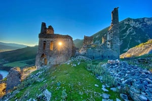 ケルシレ：アリ・ベイ城での短時間ハイキングとラキの試飲をお楽しみください