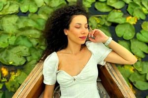 Tour guiado en barco de madera por el Parque Nacional del Lago Skadar