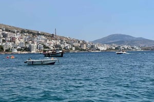 Saranda: Ksamil, Ali Pasha -luola ja Krorëza-ranta -veneretki