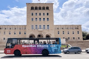 24h Ticket - Tirana stadstur - buss med öppen topp
