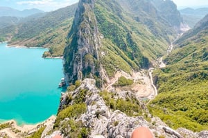 Vanuit Tirana: PRIVÉ-wandeltocht naar het Bovillameer en de Gamti