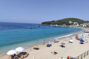 Tirana til den albanske riviera: Privat dagstur