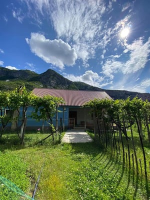 Turkaj Nikç Guest House