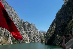 Parcs nationaux de Valbona et Thethi : randonnée guidée privée de 3 jours