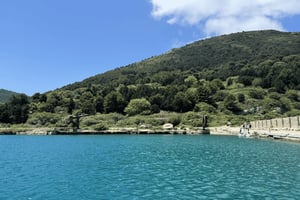 Visitez l'île de Sazan : Le mystérieux joyau côtier de l'Albanie