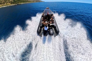 Vlore: Hyr en privat speedboat med skeppare