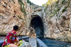 Vlore: Sazan Insel, Haxhi Ali Höhle & Karaburun Bootstour
