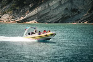 Vlore: Wyspa Sazan, jaskinia Haxhi Ali i rejs wycieczkowy Karaburun