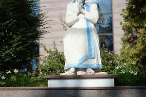 Kävelykierros Tiranassa