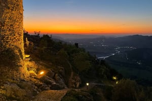 Чудесный закат и ужин в замке Петрела