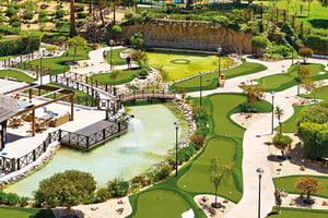 Albufeira: Ticket für den MiniGolf Adventure Park