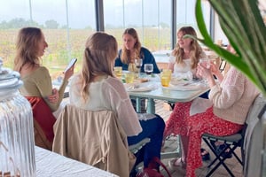 Albufeira/Porches/Vilamoura: Viininmaistelu Tapaksilla ja musiikilla