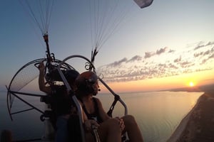 Albufeira: Paraglidingflygning vid solnedgången
