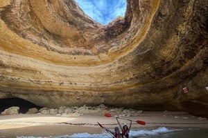 Бенагил: экспресс-тур на каяках с гидом!