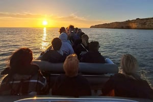 Benagil Private Bootstour bei Sonnenuntergang