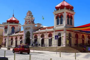 De Albufeira: Mercado Guiado de Loulé e City Tour