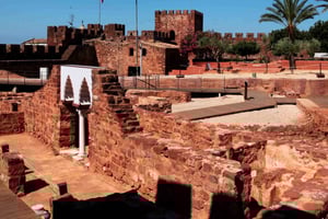 アルガルヴェのイスラム首都シルベスへのガイド付き訪問