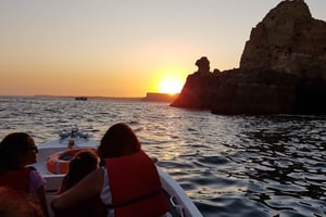 Lagos: Guided Ponta da Piedade Sunset Boat Tour