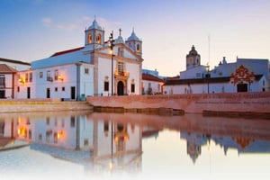 Lissabon: Algarve 3 päivän matka senioreille hotelleineen ja lounaineen.