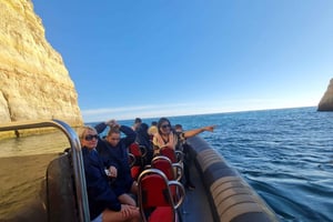 Portimão: Opastettu rannikon luolakierros veneellä