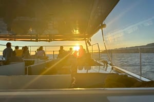 Portimao : Excursion au coucher du soleil dans les grottes de Benagil | Catamaran écologique