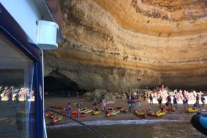 Portimao: visita alla Grotta di Benagil.