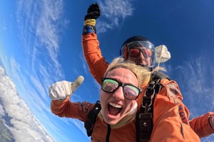 Skydive Algarve: Тандемный прыжок с парашютом с высоты 10 000 футов (до 15 000 футов)